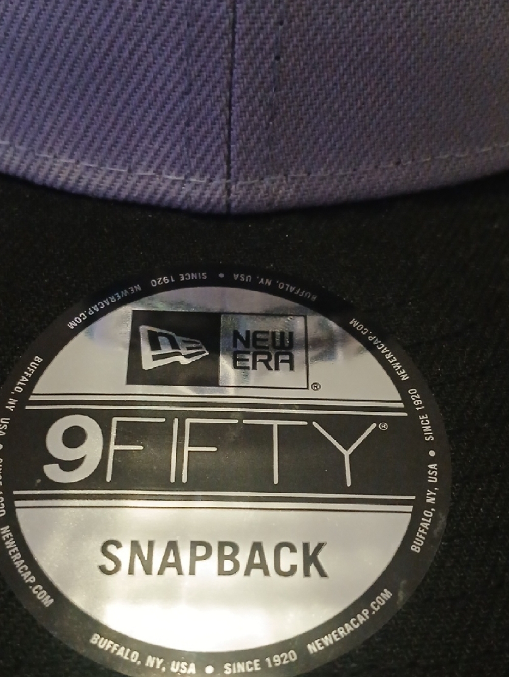 New Era Brooklyn Snapback Hat - Light Gray & Black "City Edition" - Picture 2 of 13